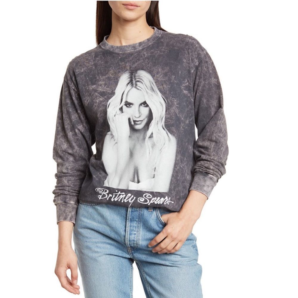 Britney Spears thinking graphic pullover